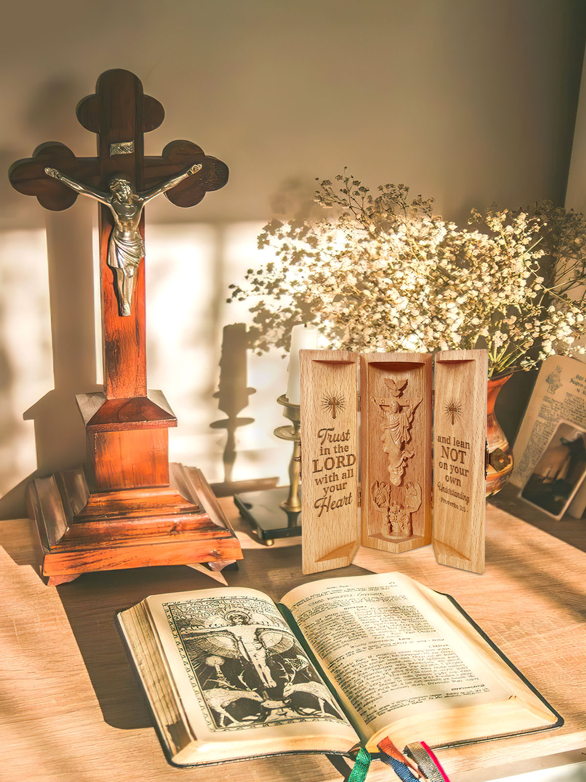 How to Incorporate the Openable Wooden Cylinder Sculpture of Jesus Chr ...