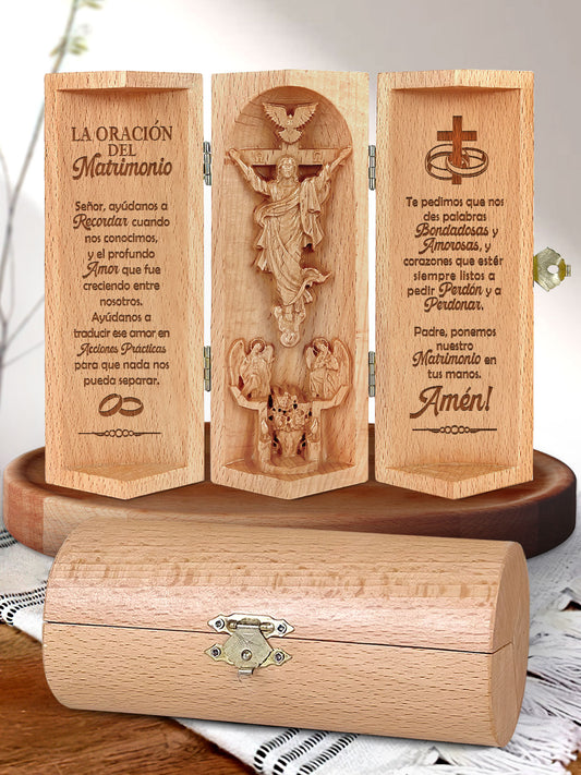 La Oración Del Matrimonio - Openable Wooden Cylinder Sculpture of Jesus Christ