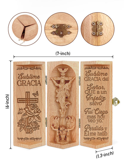 Sublime Gracia - Openable Wooden Cylinder Sculpture of Jesus Christ