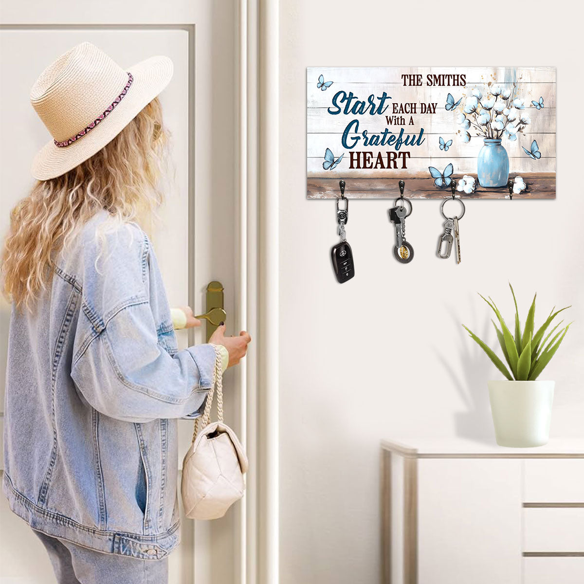 Start Each Day With A Grateful Heart - Personalized Key Holder FCUWKHCSLEH1800TA